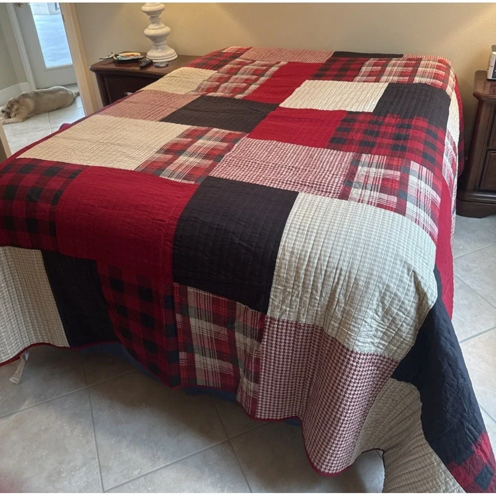 WOOLRICH Quilt King Patchwork 3pc Red Black Bedding Shams Vintage 108x92 Cabin